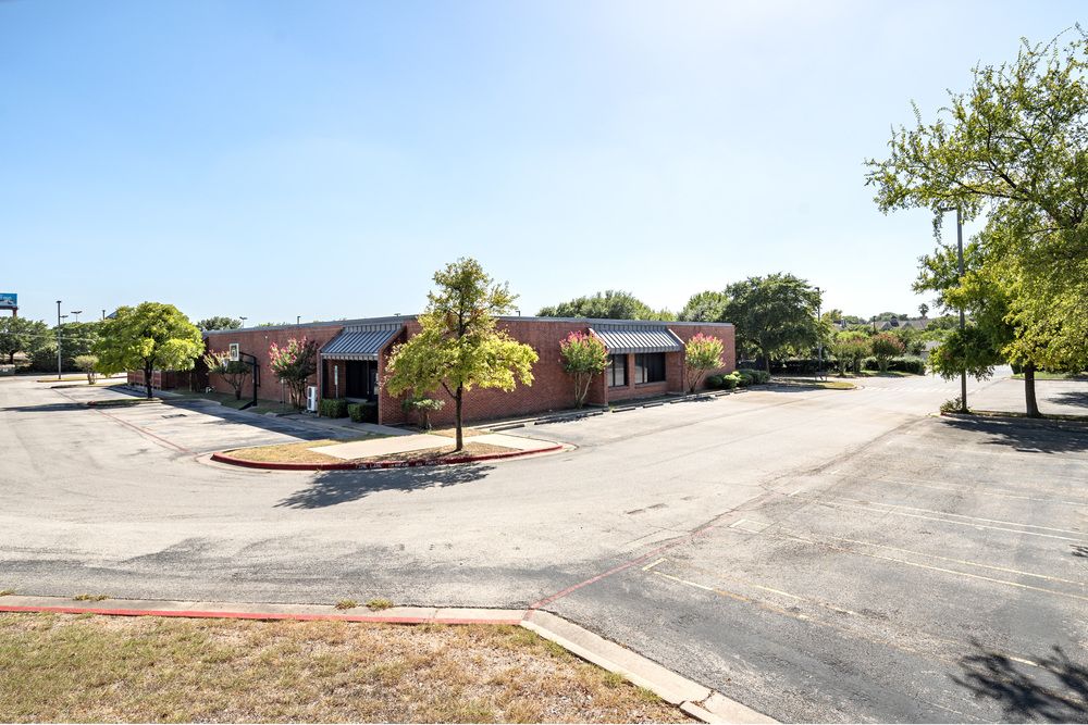 Large Office/Warehouse or Creative Workspace: 14401 Owen Tech Blvd, Austin, TX 78728
